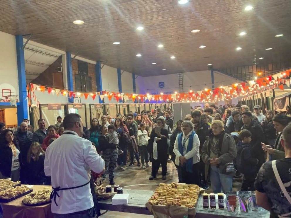 Se realizaó con éxito el evento gastronómico  “Tienda de Sabores”