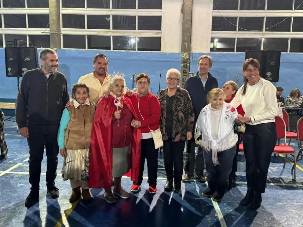 La cena con los primeros pobladores marcó el inicio de los festejos por los 93 años de La Angostura