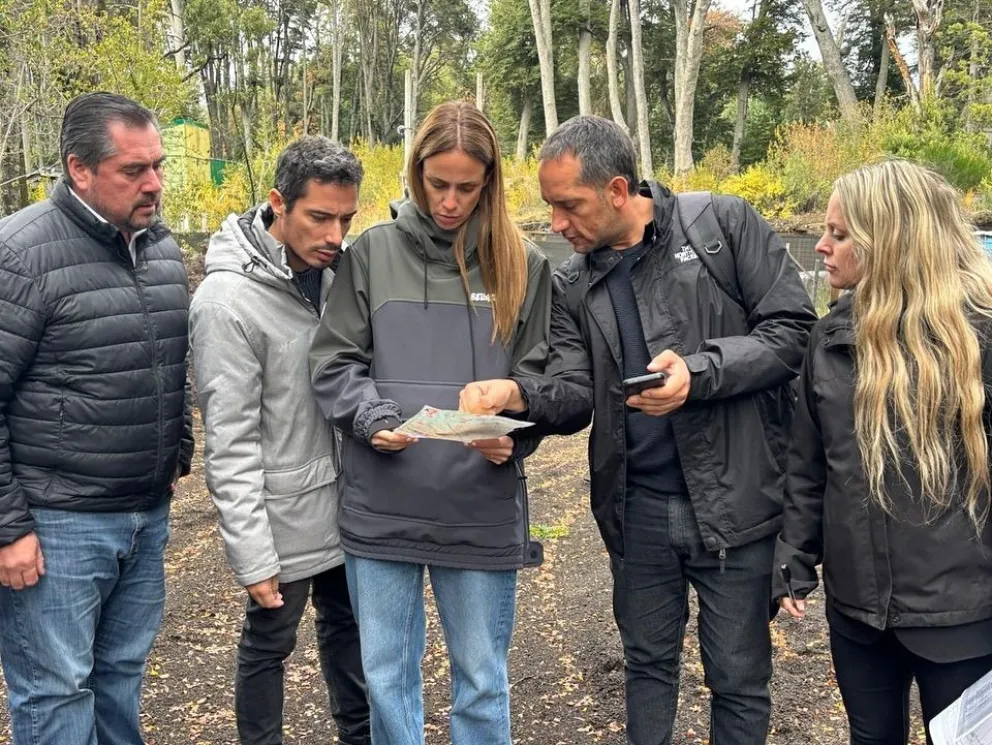 La diputada Bertoldi y el intendente Murer recorrieron terrenos para nuevas escuelas