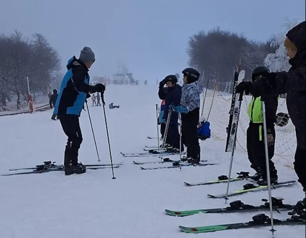 Cerro Bayo abrió su pista para principiantes y dio inicio a la temporada de esquí 2025