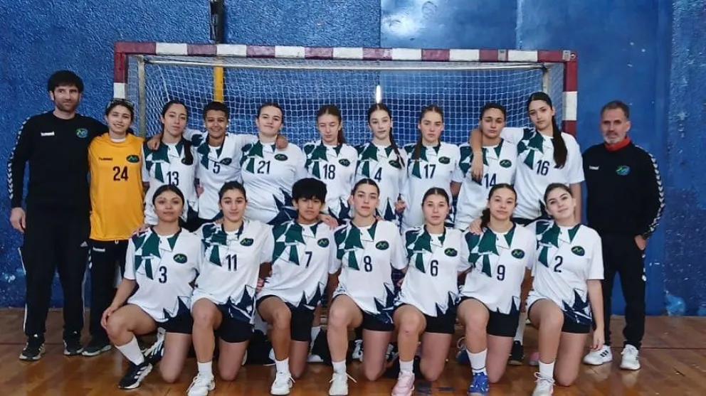Angosturenses presentes en el Argentino de selecciones de handball