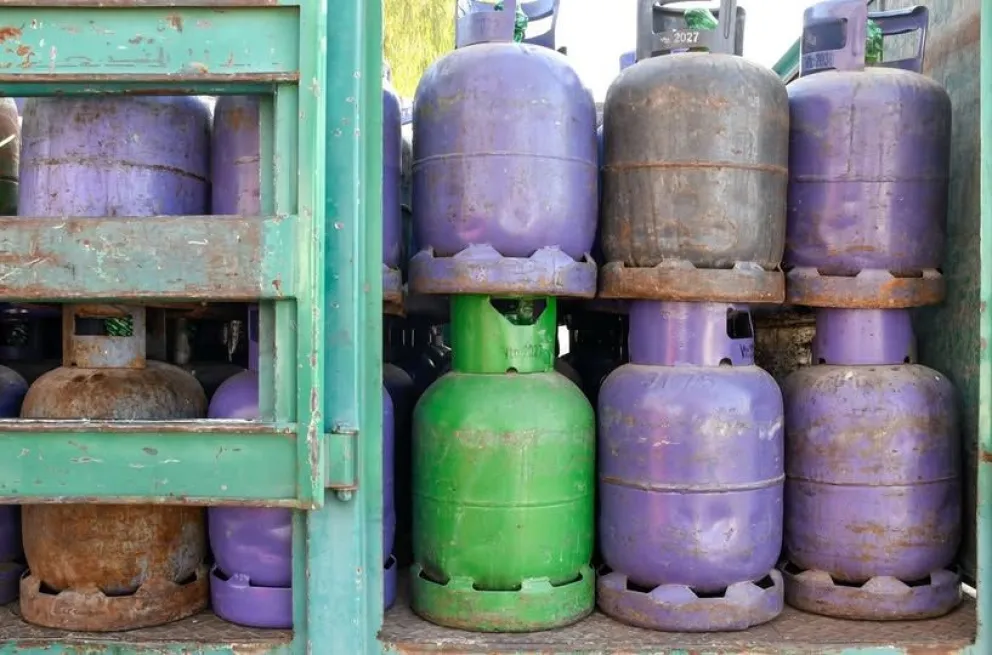 Comenzó la entrega del bono de gas en el depósito de Topo Gas