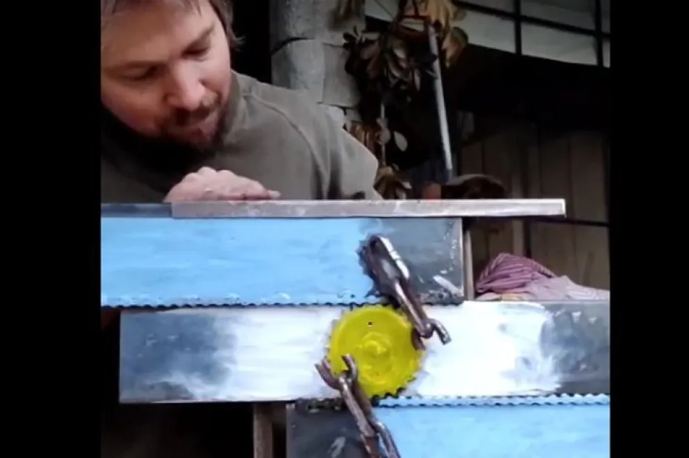 Guillermo Galetti presentó un Sol de Mayo en movimiento por el Día de la Independencia